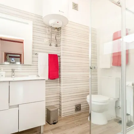 Cosmopolis 2 דירה